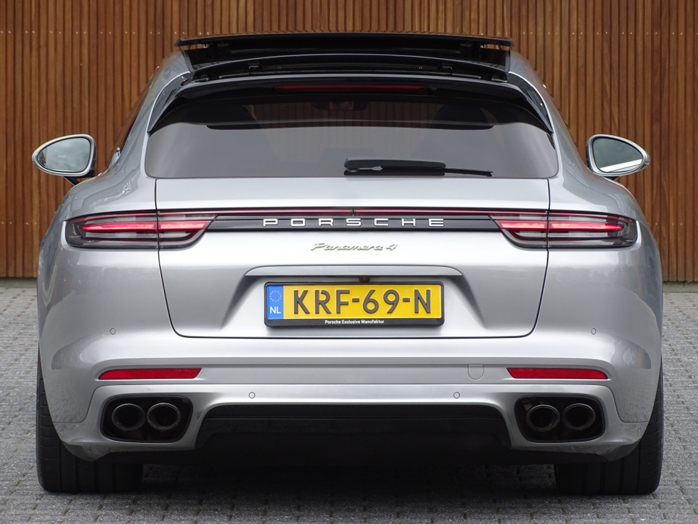 Foto van Porsche Panamera 4 E-hybrid