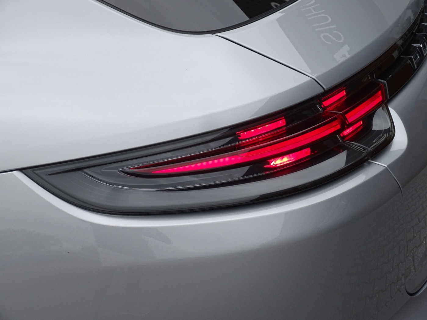Foto van Porsche Panamera 4 E-hybrid
