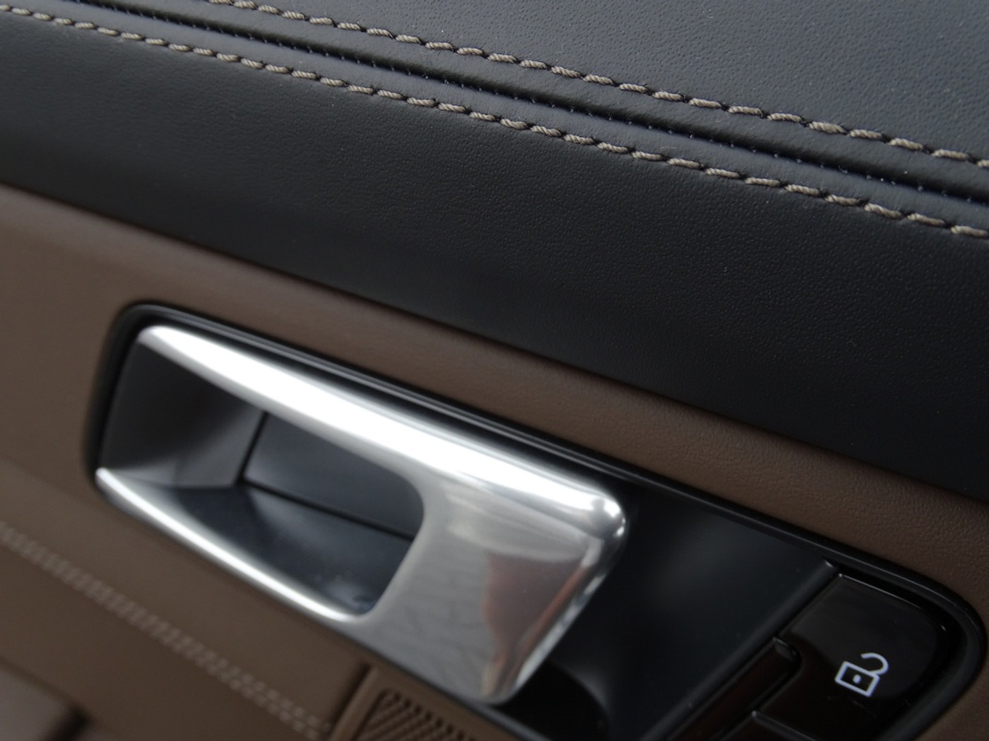 Foto van Porsche Panamera 4 E-hybrid