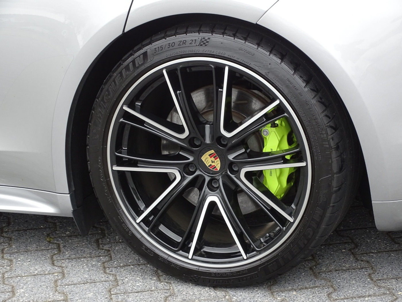 Foto van Porsche Panamera 4 E-hybrid