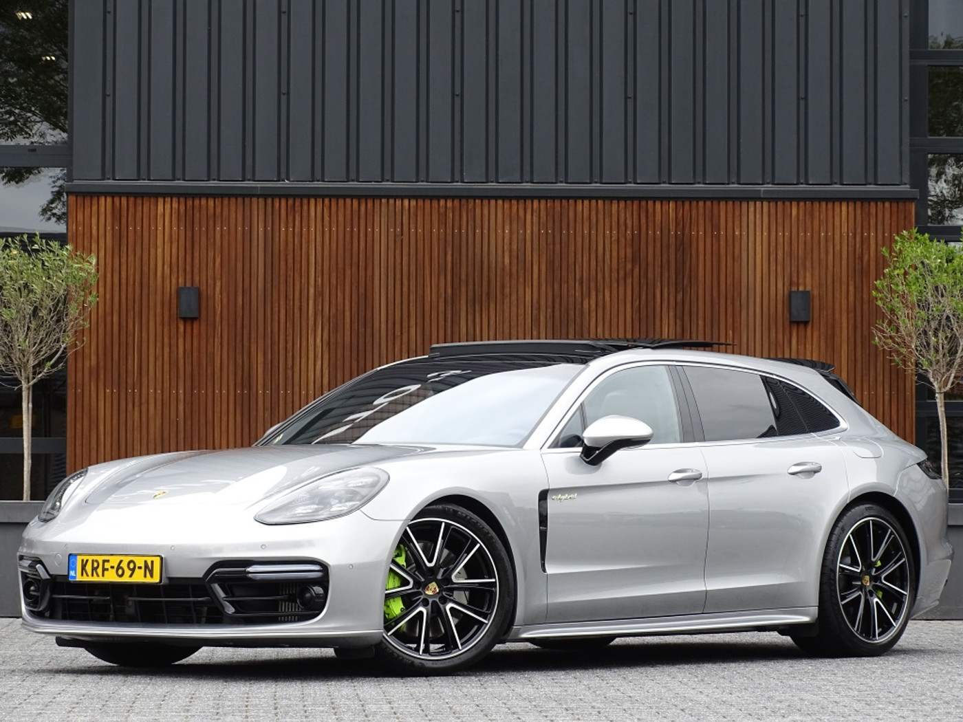 Foto van Porsche Panamera 4 E-hybrid