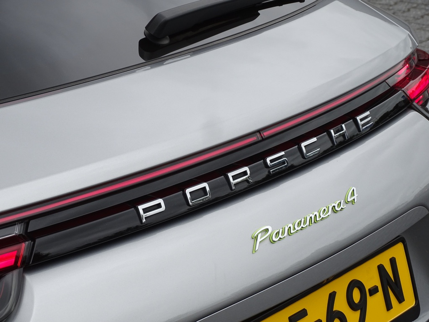 Foto van Porsche Panamera 4 E-hybrid