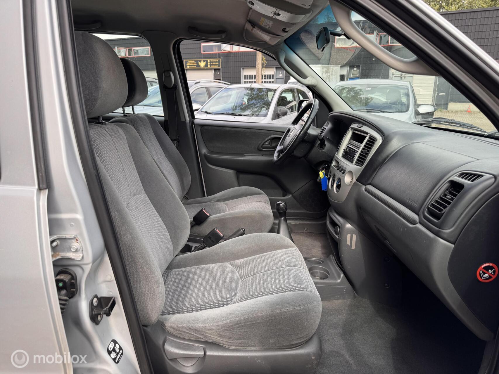 Foto van Mazda Mazda Tribute