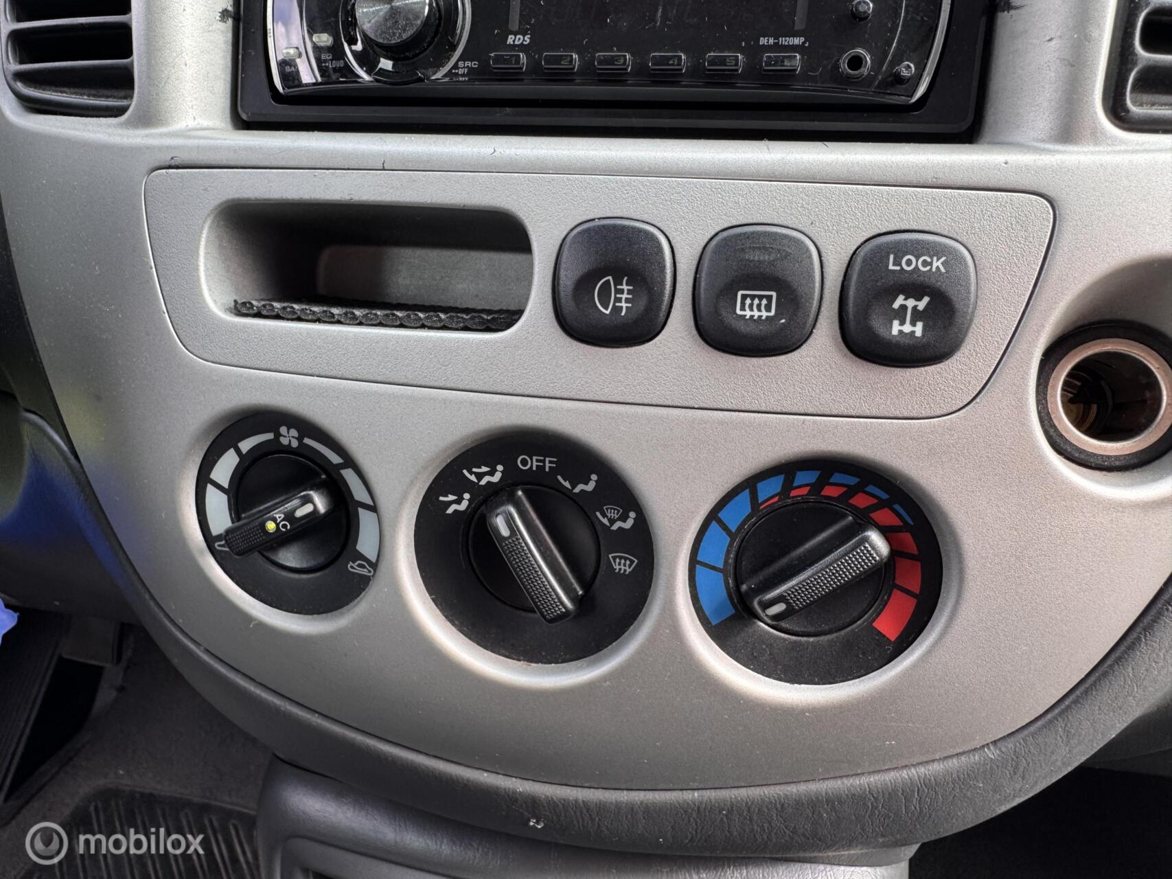 Foto van Mazda Mazda Tribute