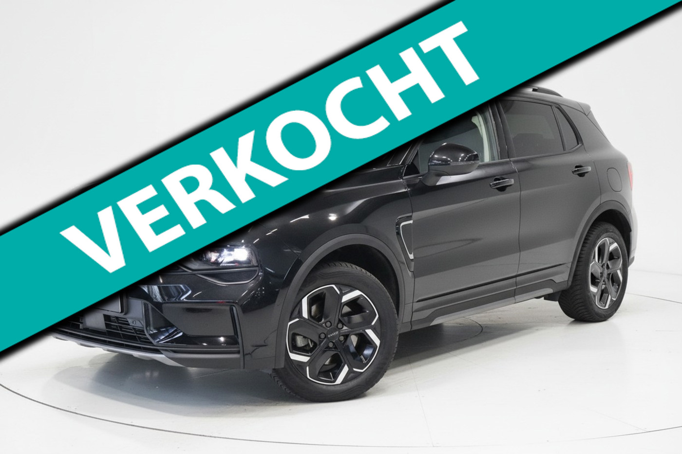 LYNK & Co 01 MIld Hybrid|Black Style|Automaat|LED|Panoramadak|Navigatie|Electr.stoelen 2022 - voorkant