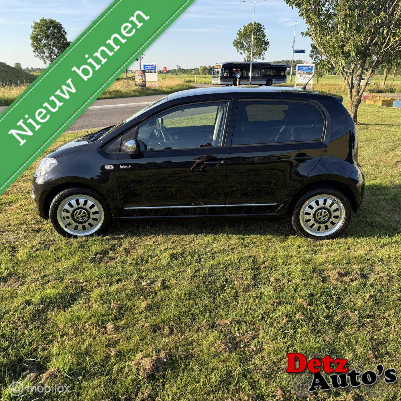 Volkswagen Up 1.0 Black up! Bomvol!apk,airco,stoelverw 2012 - voorkant