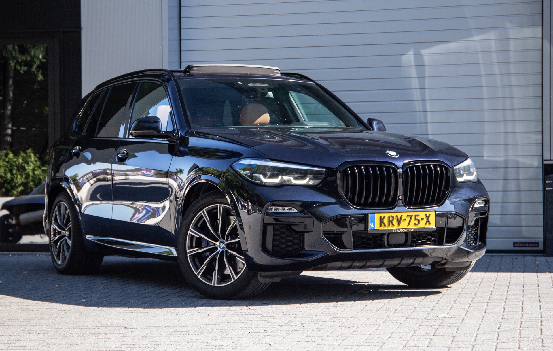 Foto van BMW X5 Xdrive45e