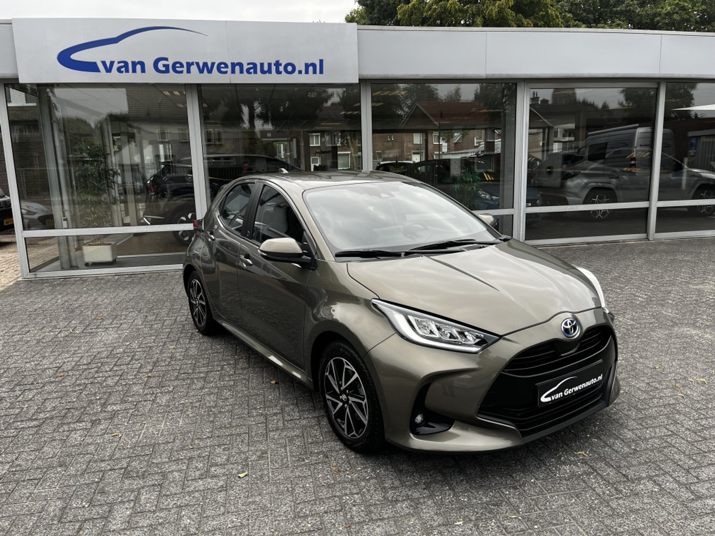 Toyota Toyota Yaris 1.5 Hybrid TeamD | Ad. Cruise | Navi | Camera | Trekhaak afn. 2023 - voorkant