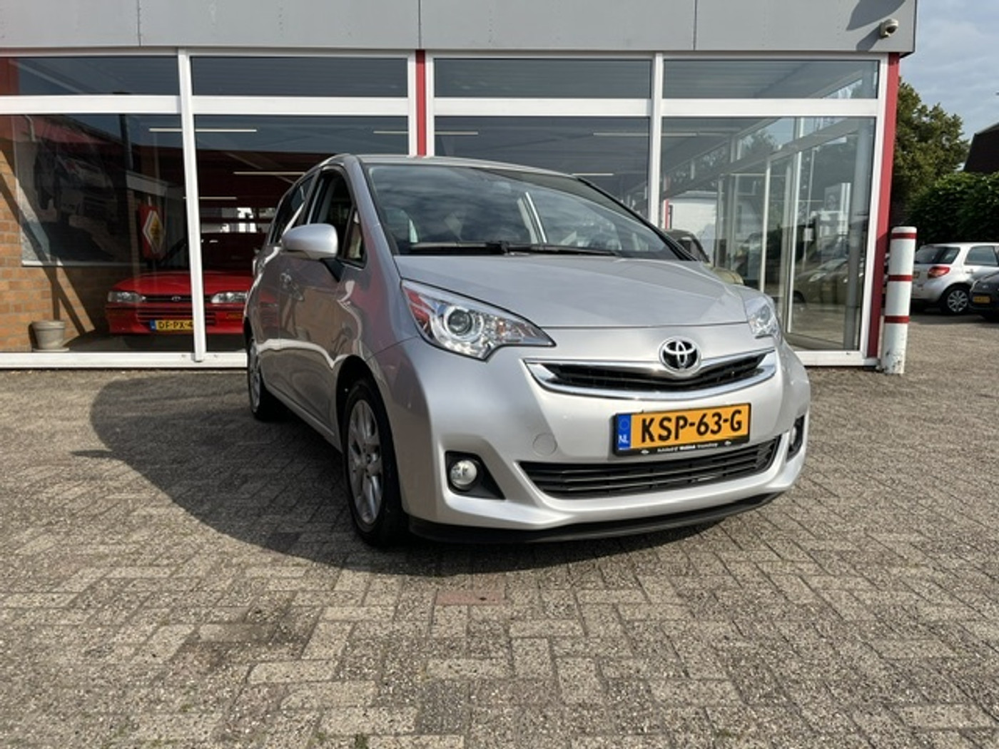 Toyota Toyota Verso-s 1.3 VVT-i Dynamic 2015 - voorkant