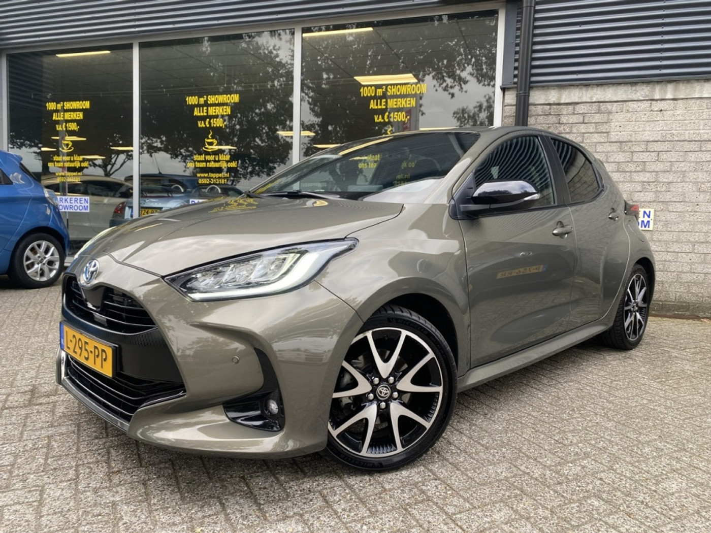 Toyota Toyota Yaris 1.5 Hybrid Executive JBL/CAMERA/LED/NAV/ADAPTIVE/HEADUP/DAB 2021 - voorkant