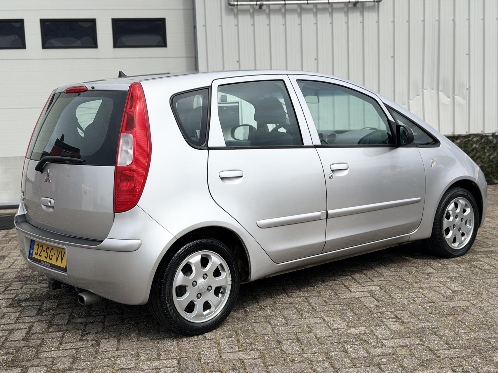 Foto van Mitsubishi Mitsubishi Colt