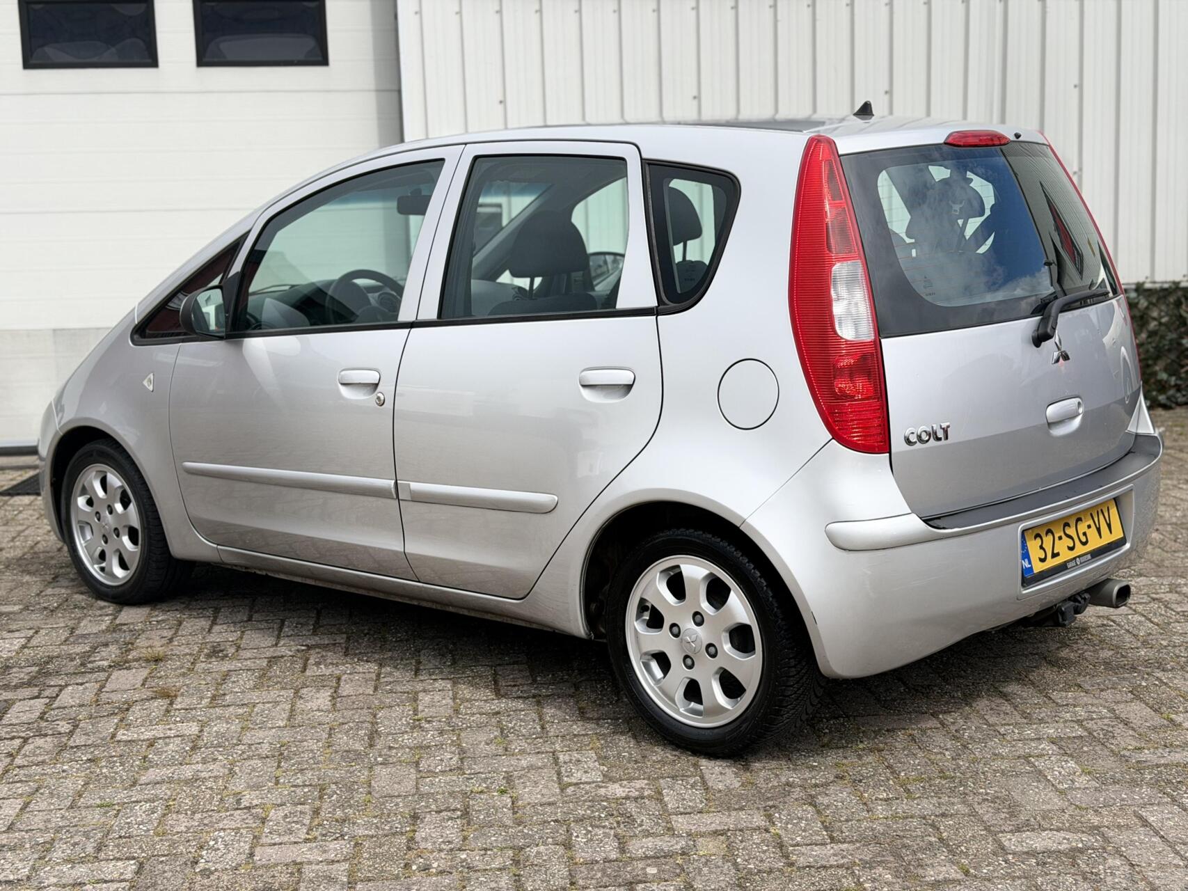 Foto van Mitsubishi Mitsubishi Colt