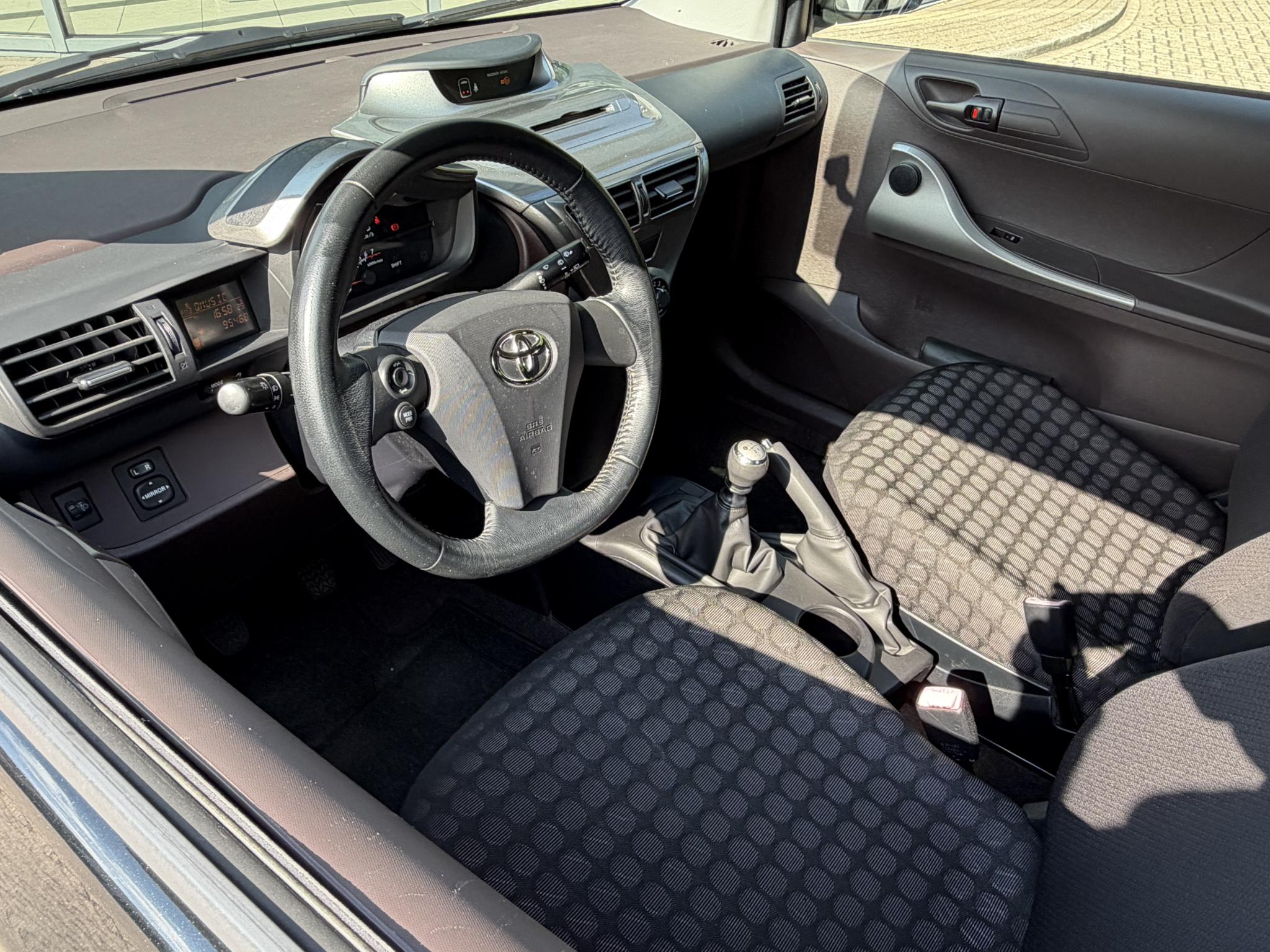 Foto van Toyota Toyota Iq