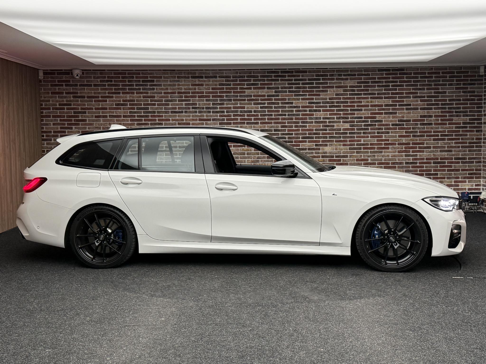 Foto van BMW 330e