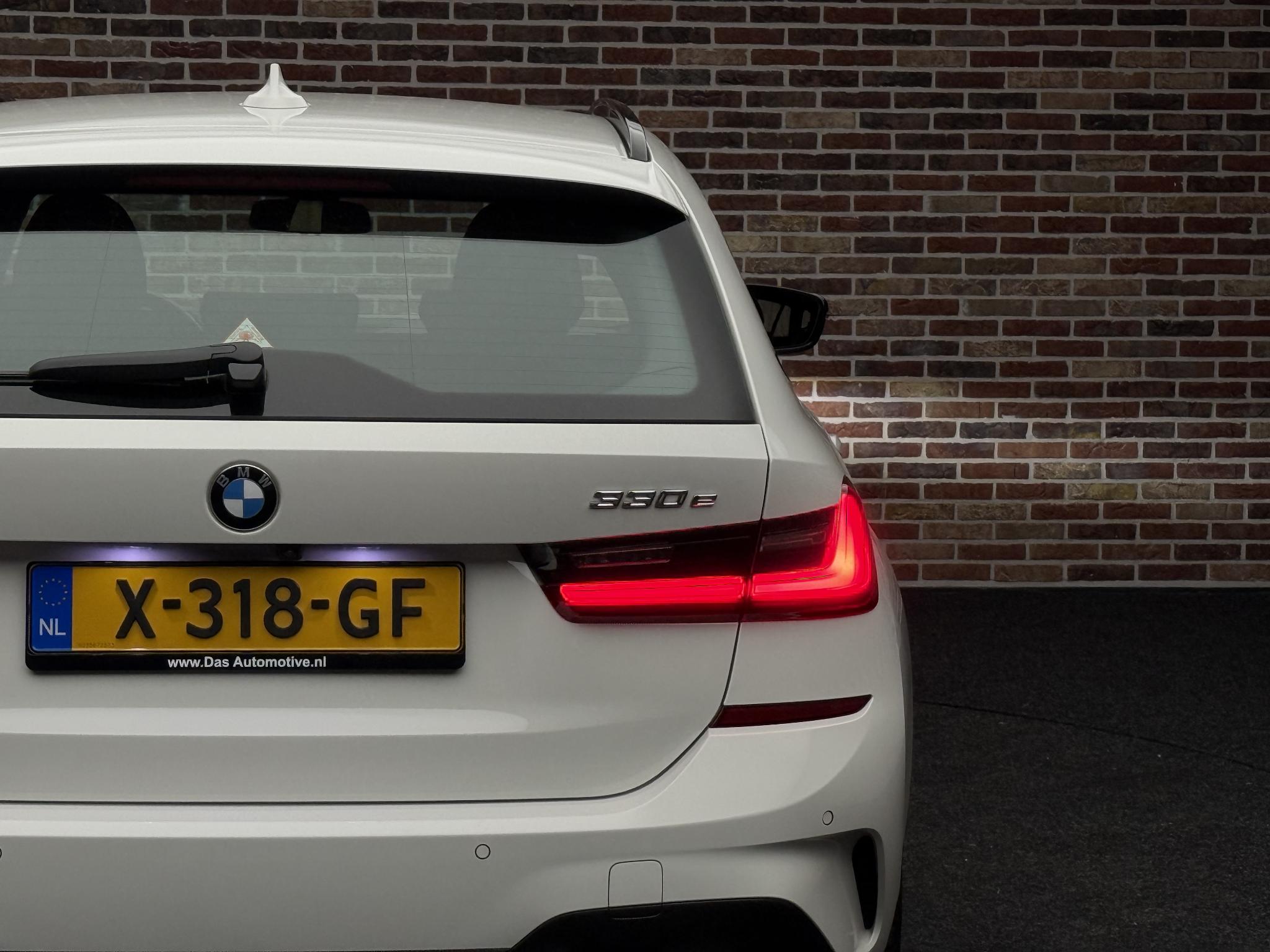 Foto van BMW 330e