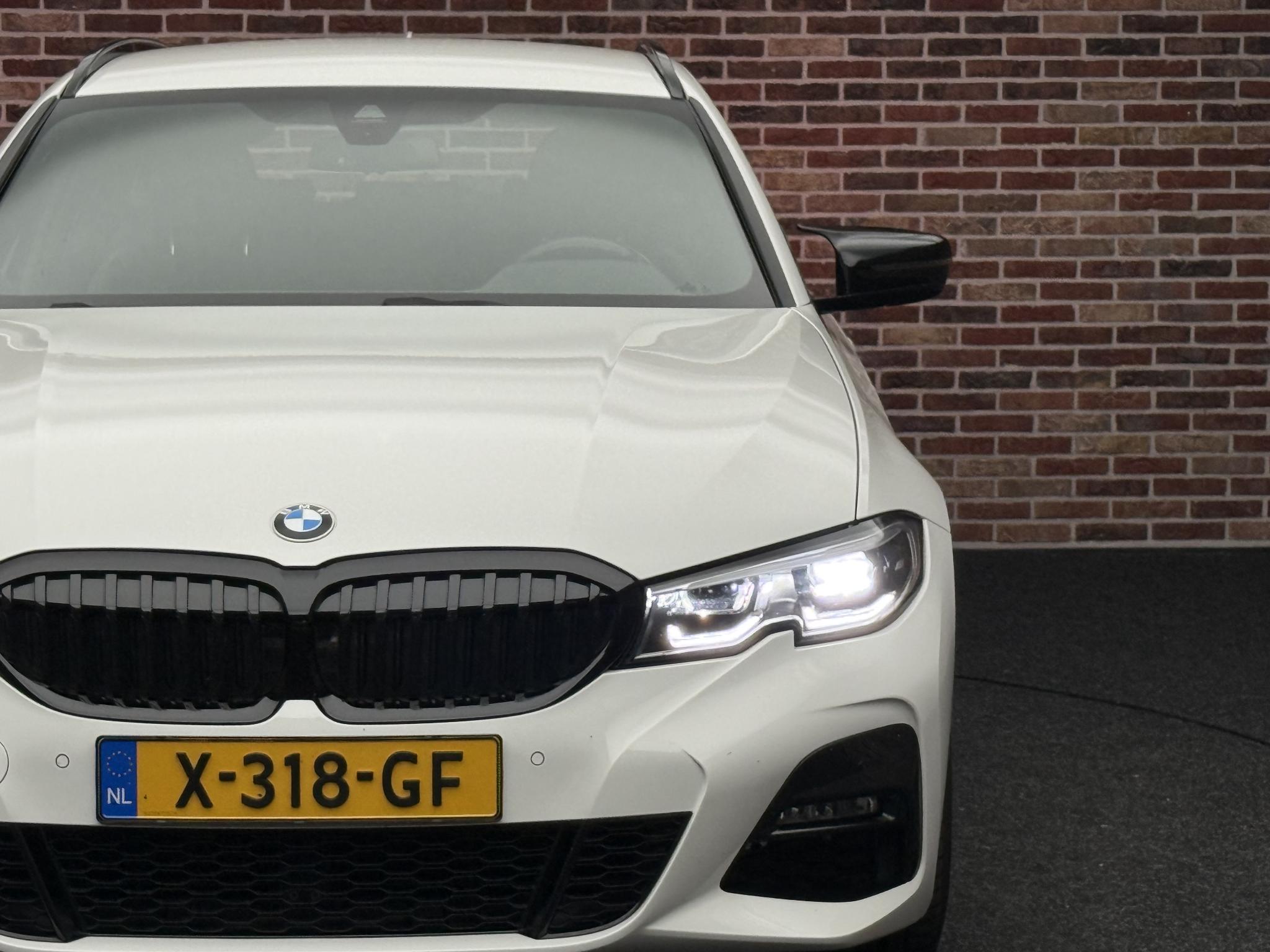 Foto van BMW 330e