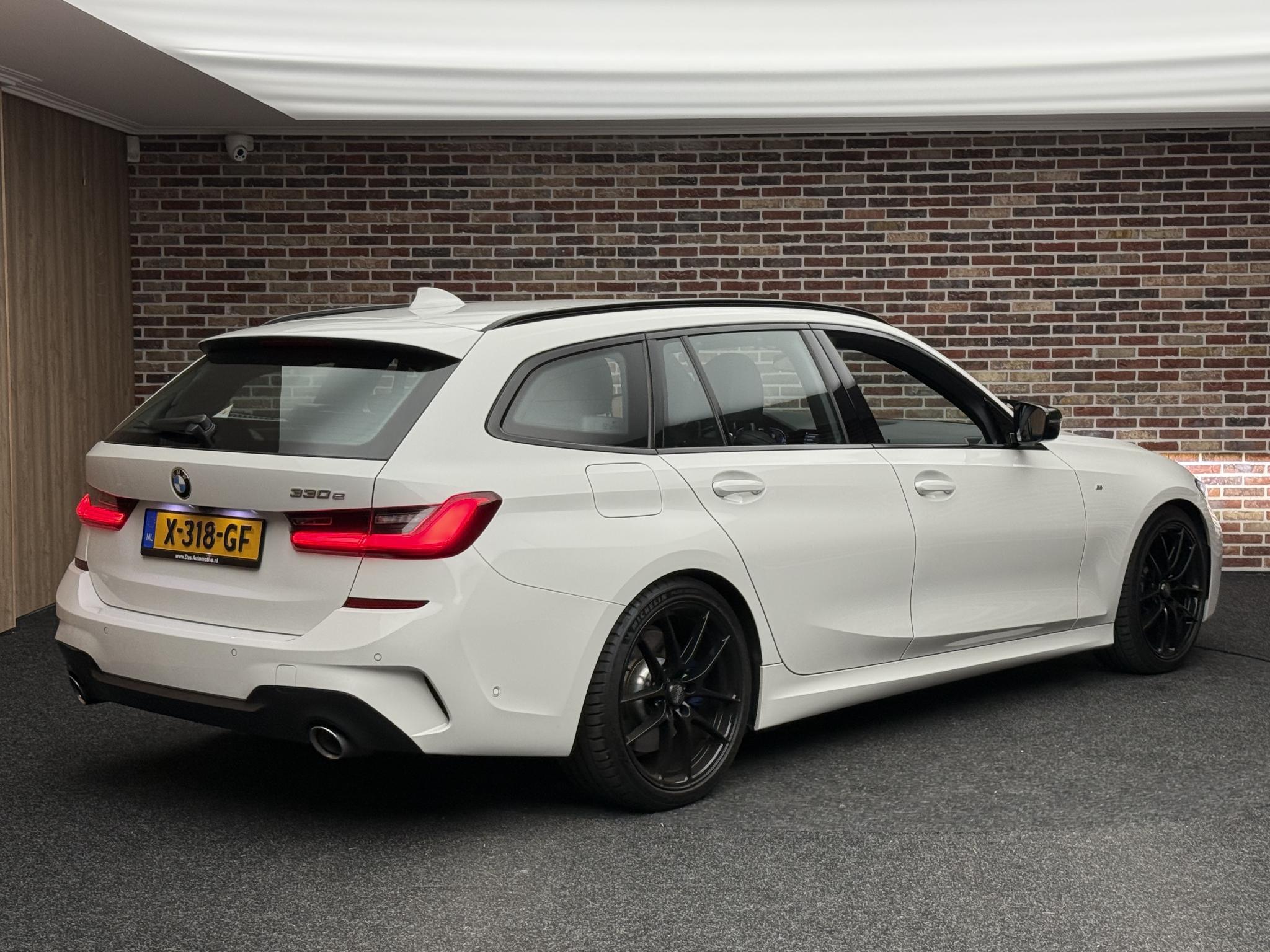 Foto van BMW 330e