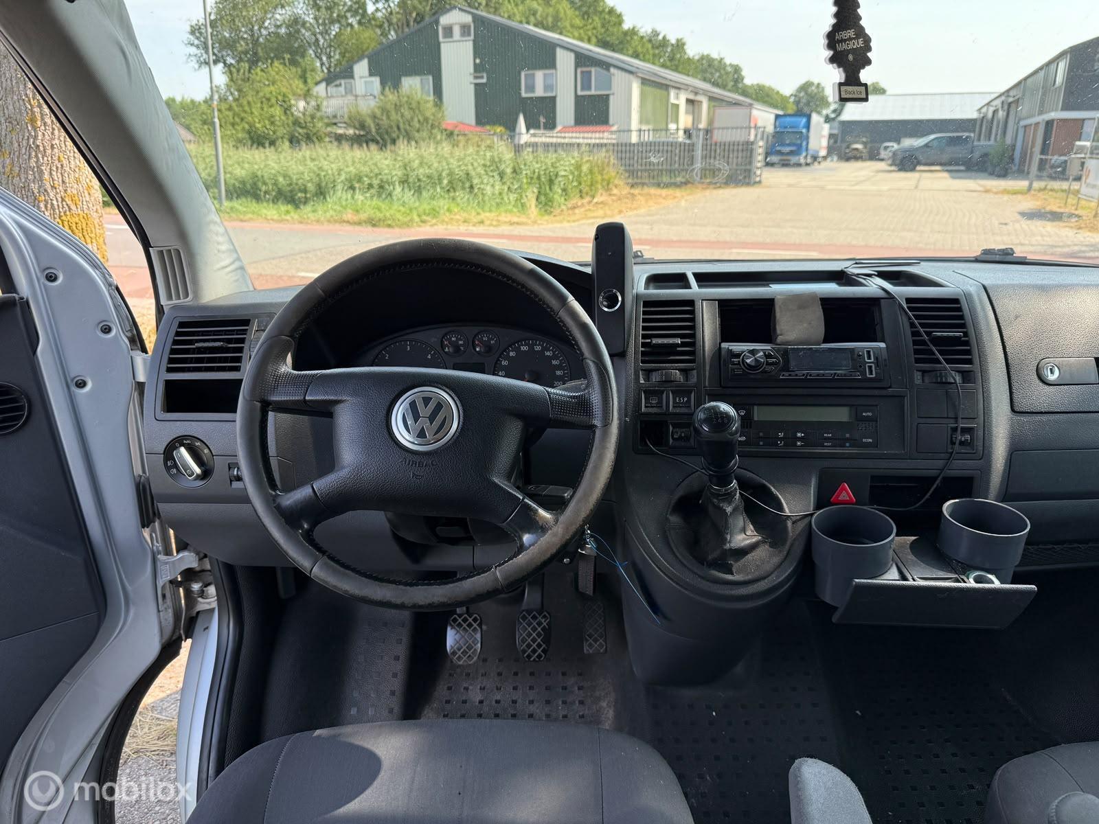 Foto van Volkswagen Caravelle