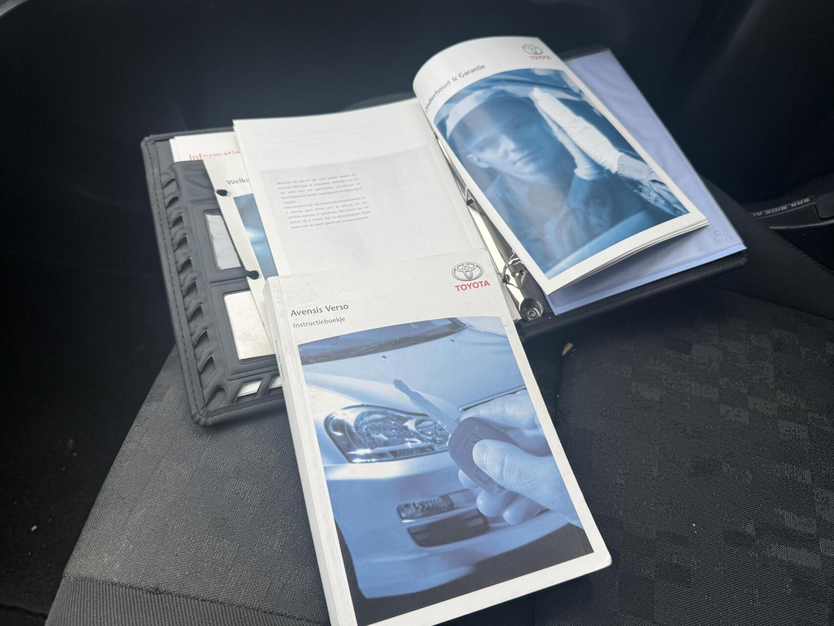 Foto van Toyota Toyota Avensis Verso