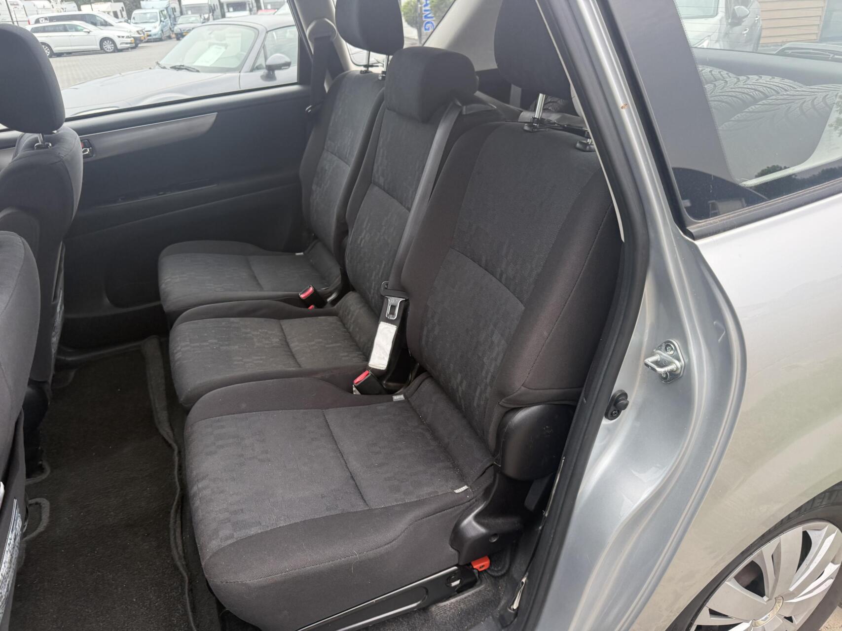 Foto van Toyota Toyota Avensis Verso