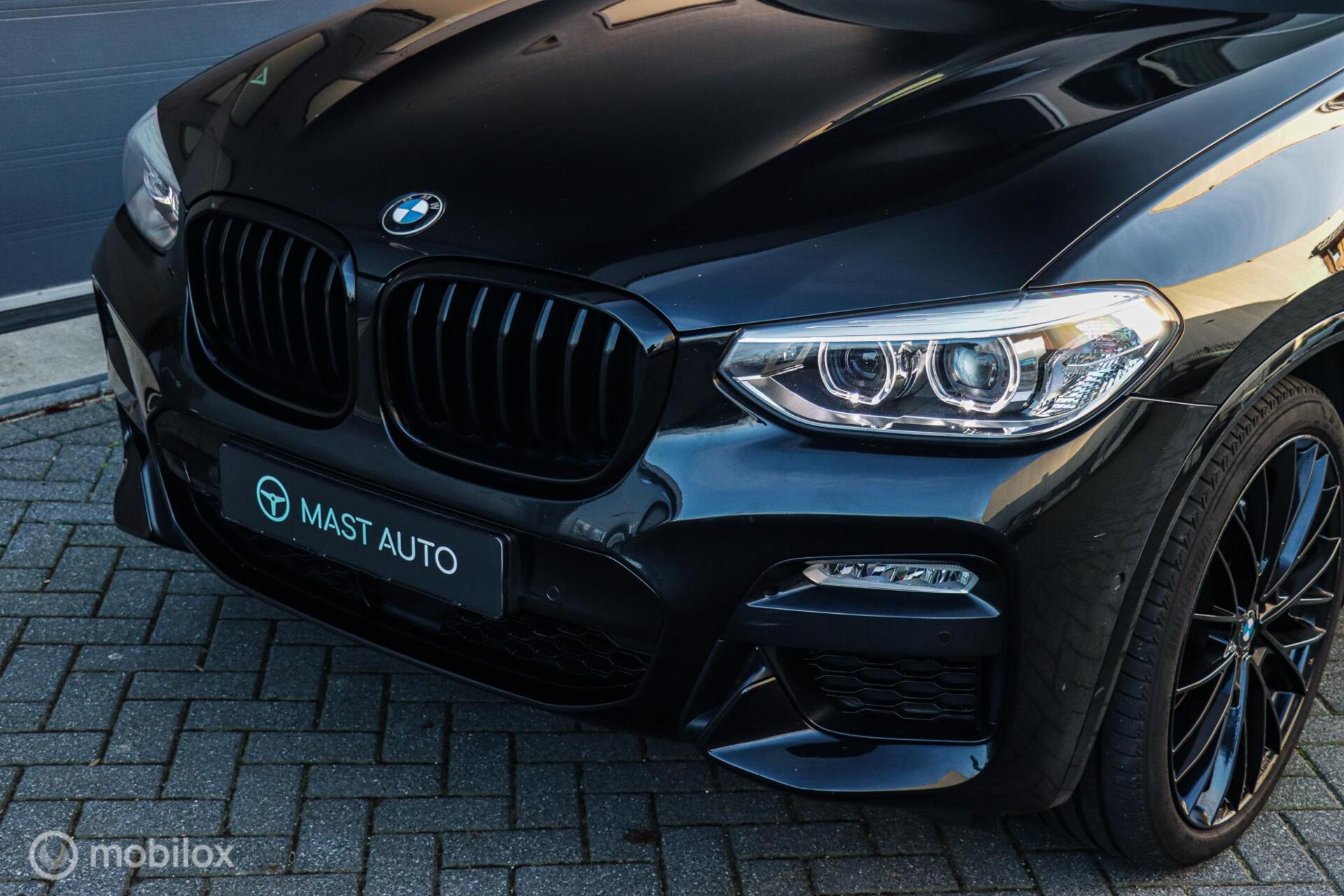 Foto van BMW X3 Xdrive30i