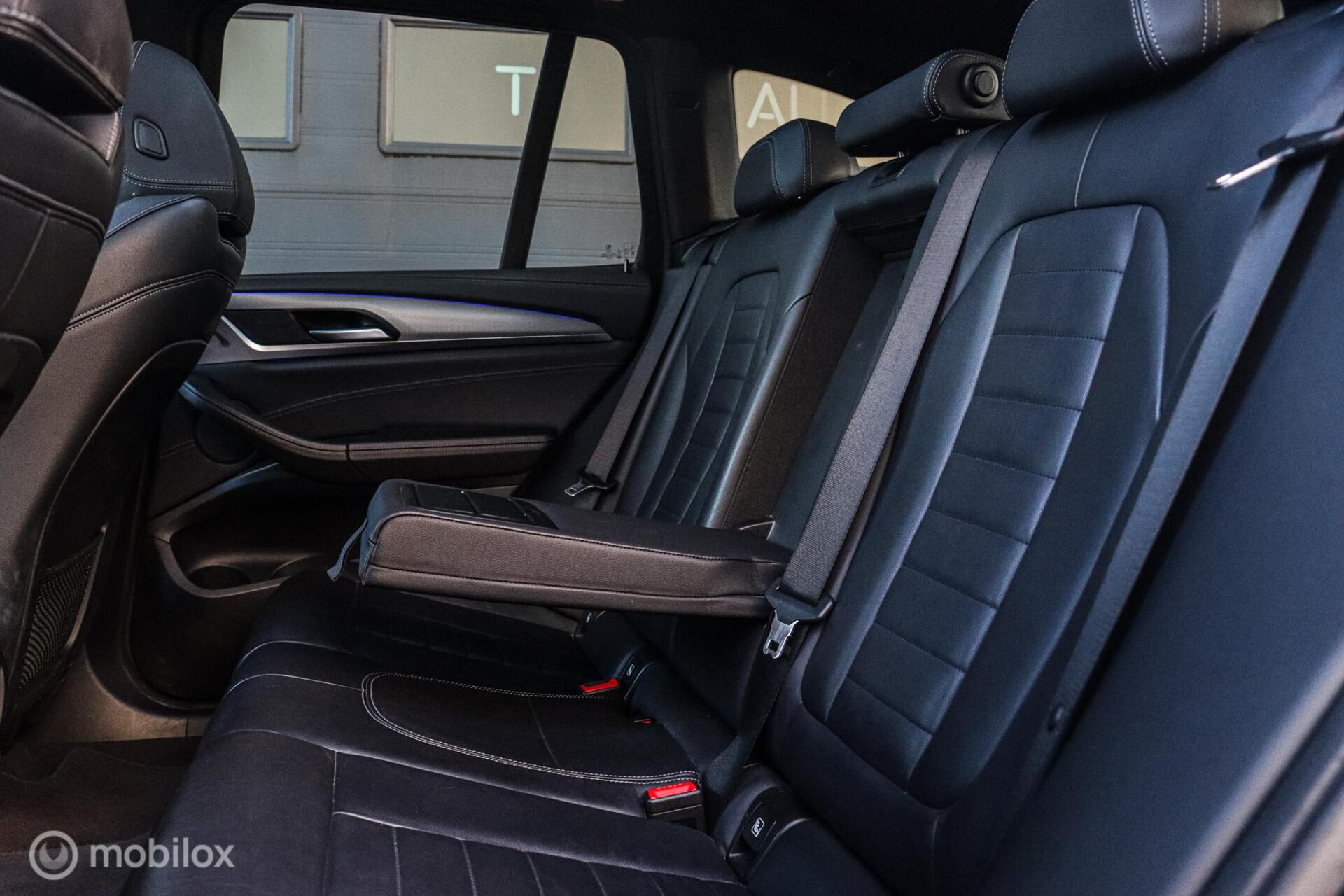 Foto van BMW X3 Xdrive30i