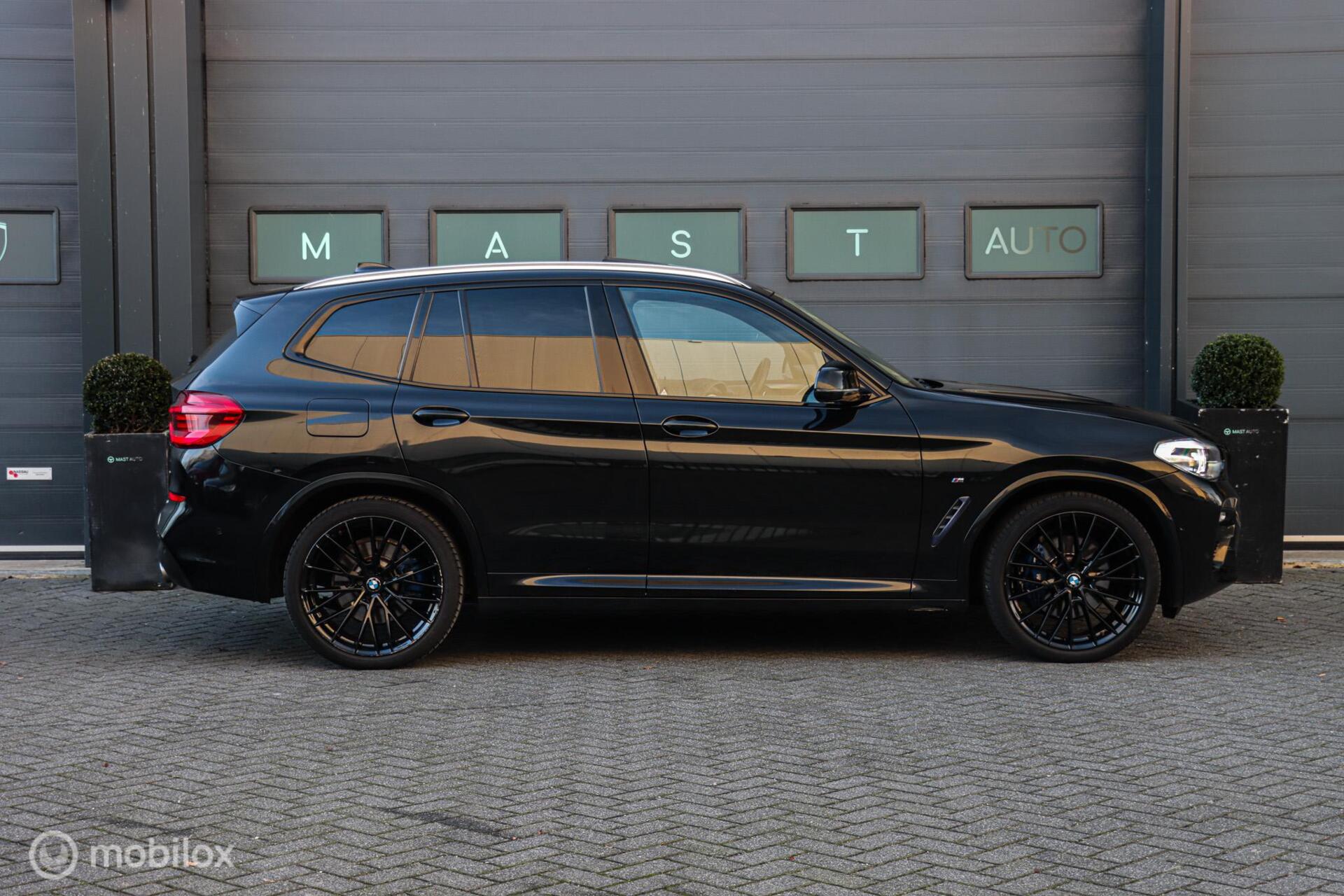 Foto van BMW X3 Xdrive30i