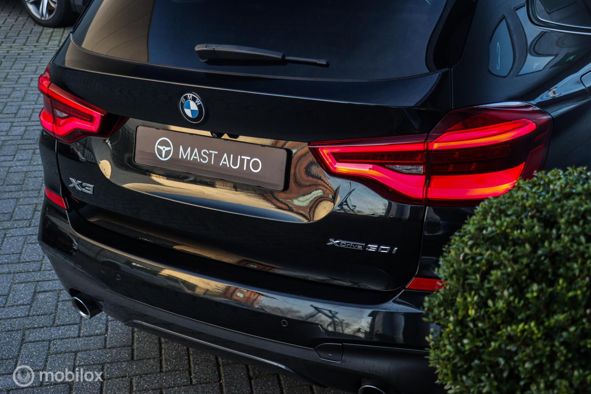 Foto van BMW X3 Xdrive30i