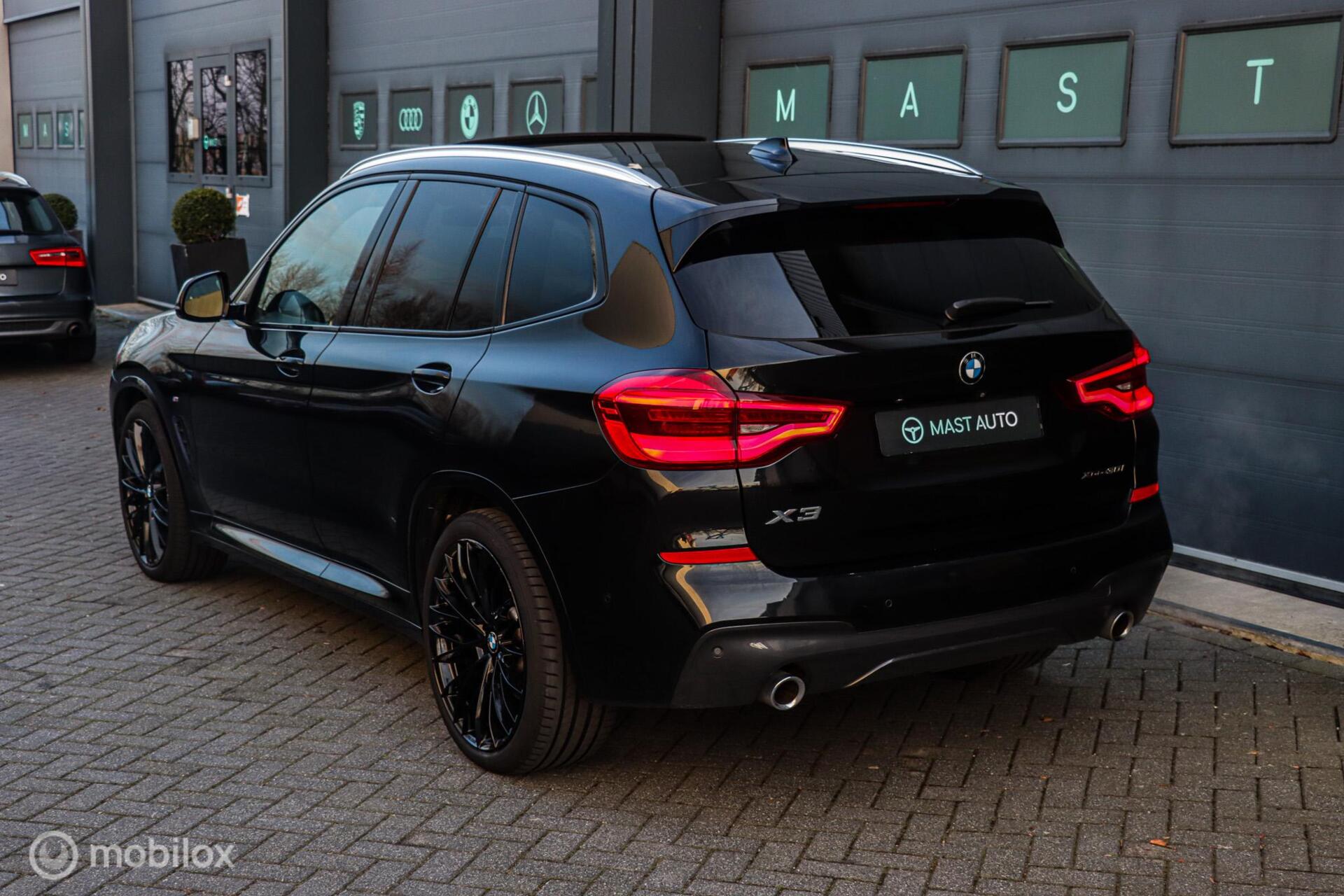 Foto van BMW X3 Xdrive30i