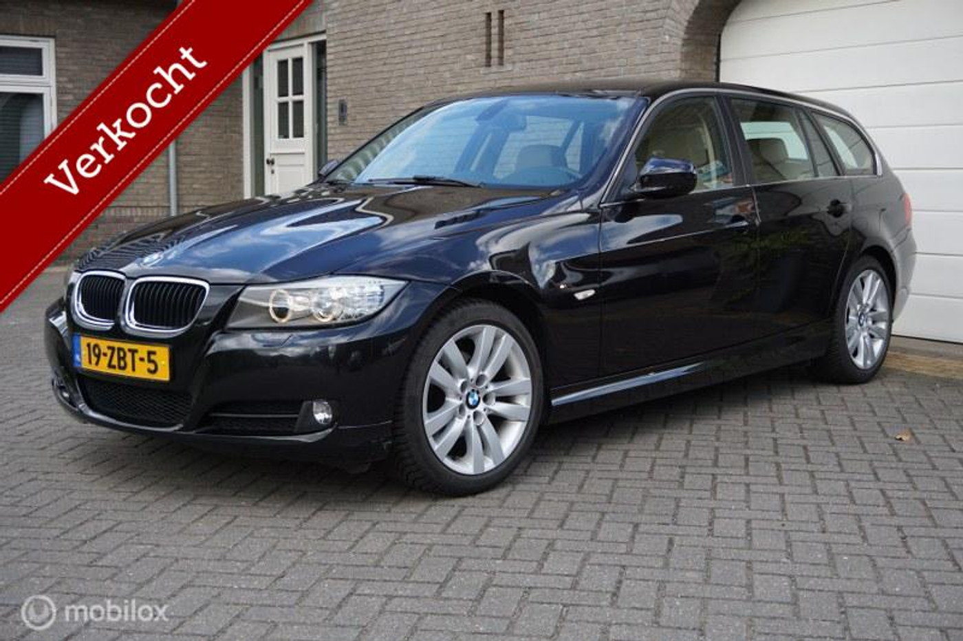 BMW 3er Reihe 318i Corporate Lease Luxury Line 2012 - voorkant