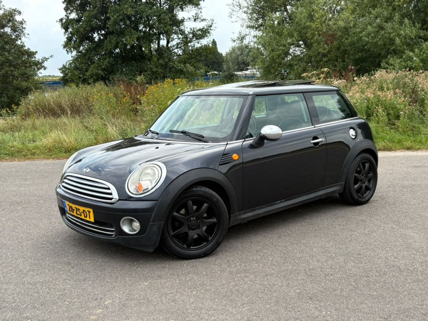 Mini Mini Cooper 1.6 Chili PANO Leder NW APK ORG NL NAP 2008 - voorkant