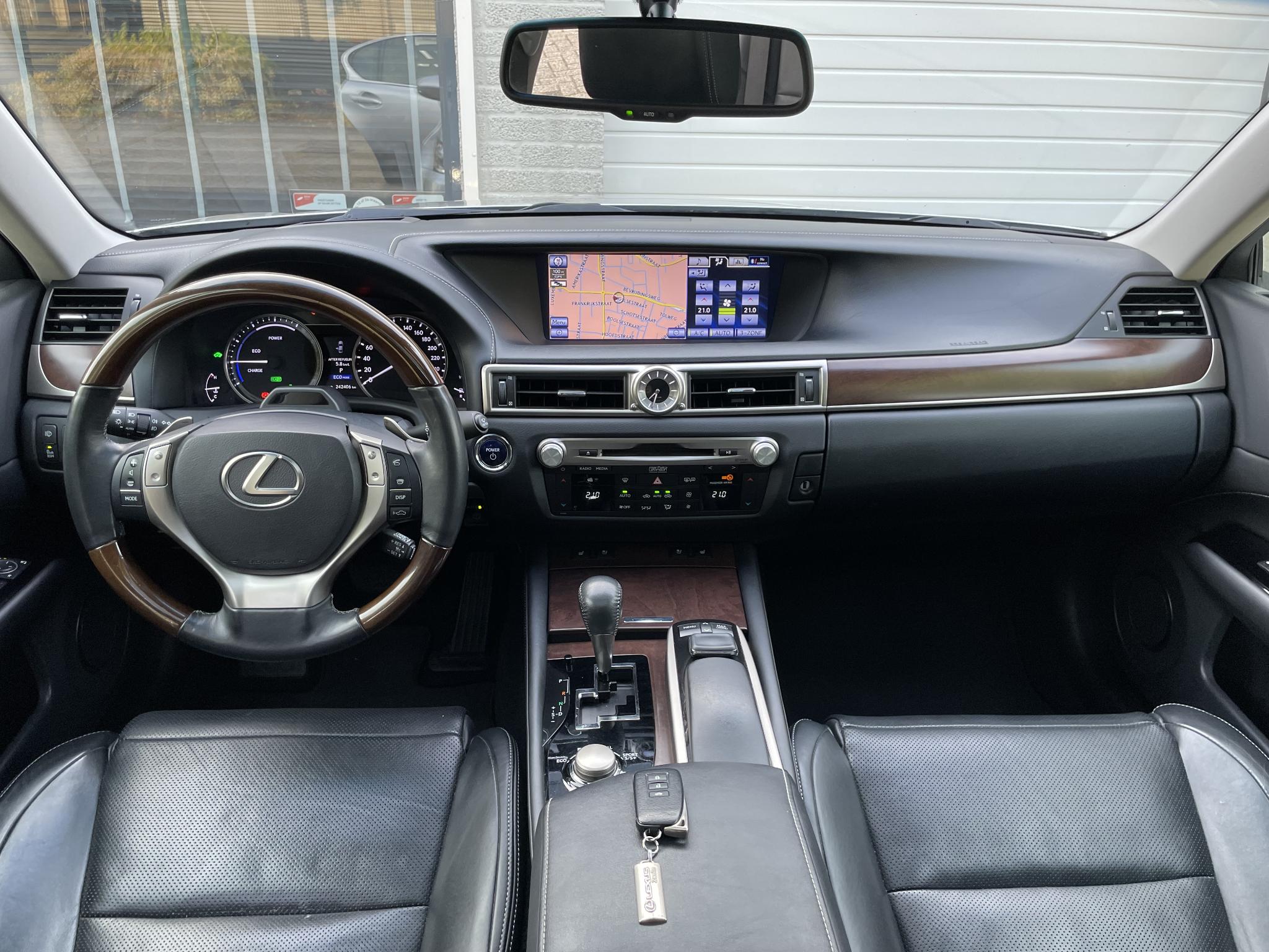 Foto van Lexus Lexus Gs450h