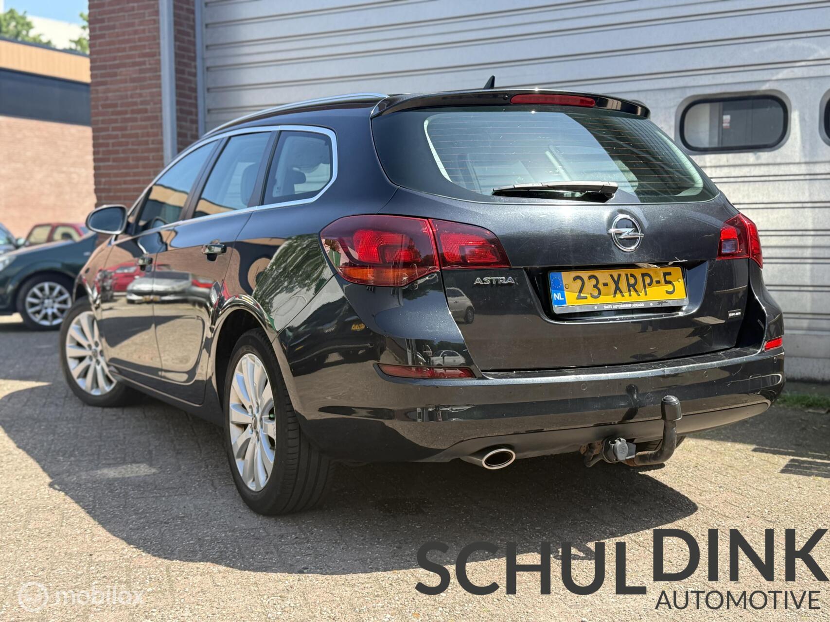 Foto van Opel Astra Sports Tourer