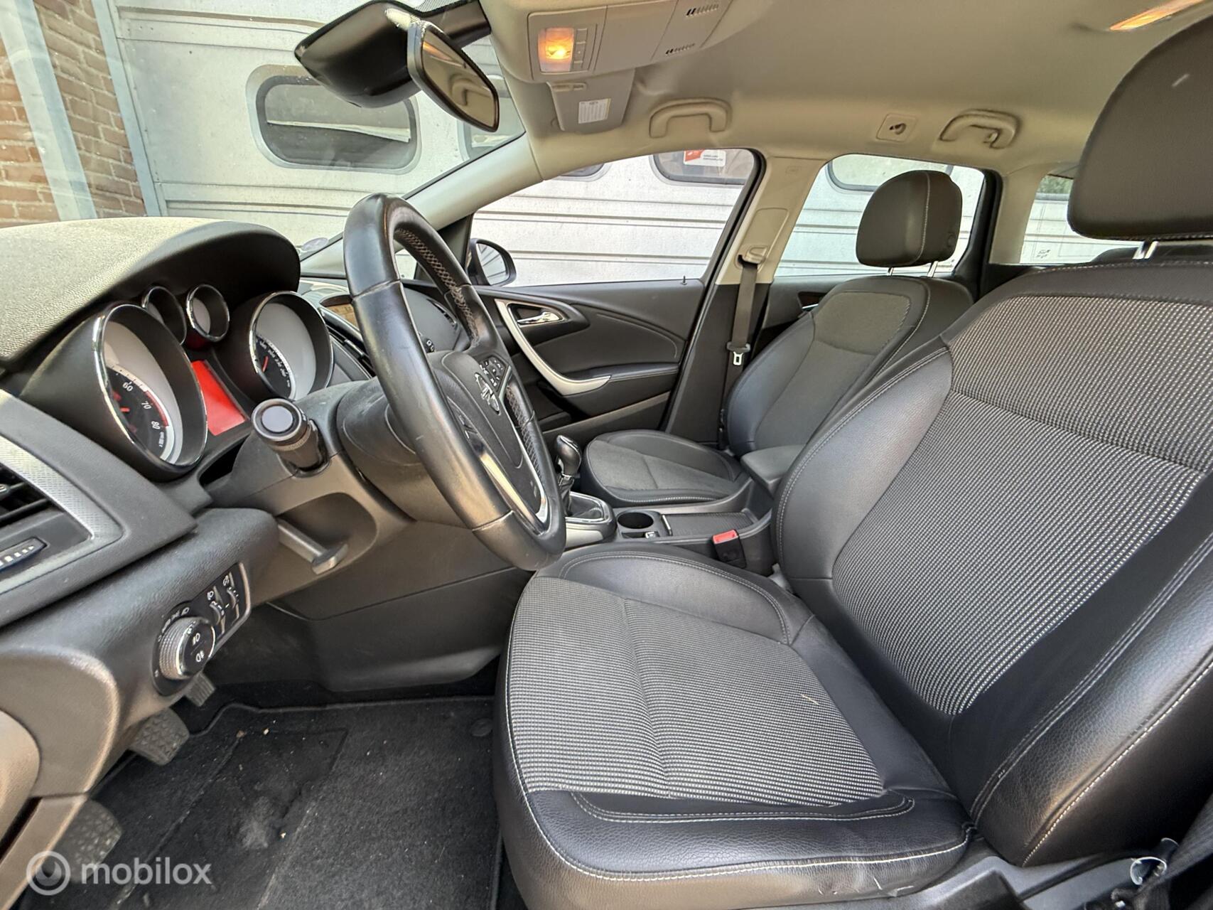Foto van Opel Astra Sports Tourer