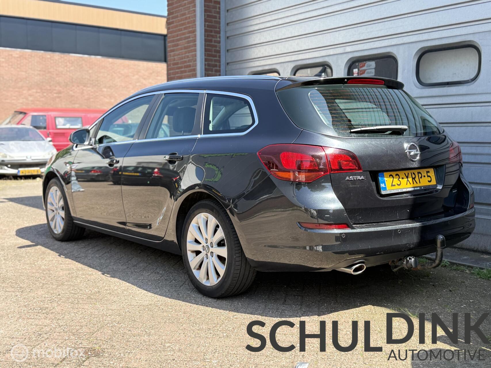 Foto van Opel Astra Sports Tourer