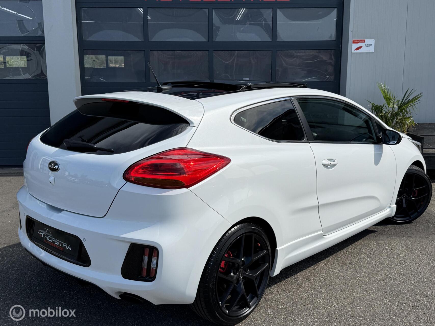 Foto van Kia Cee D