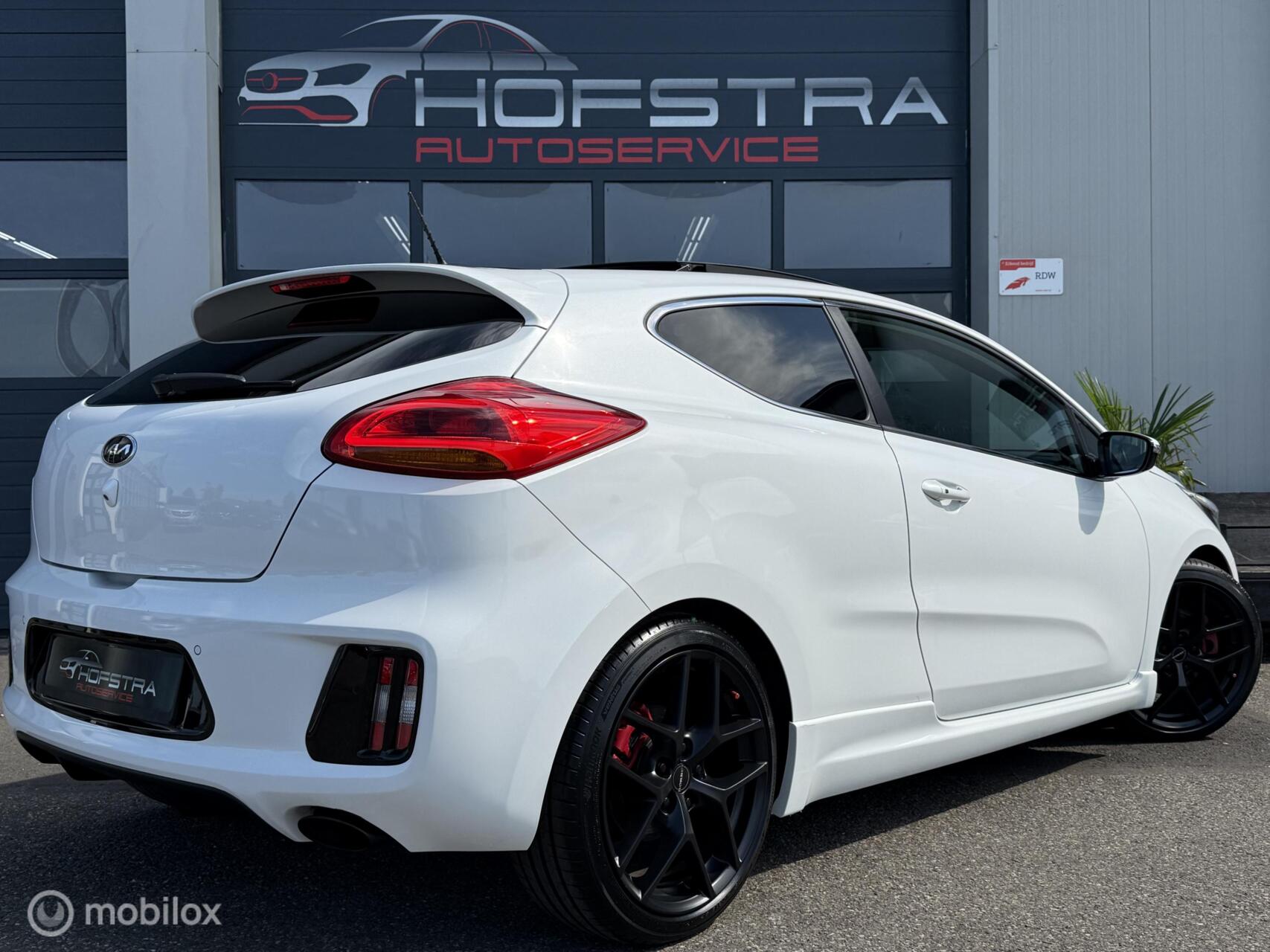 Foto van Kia Cee D