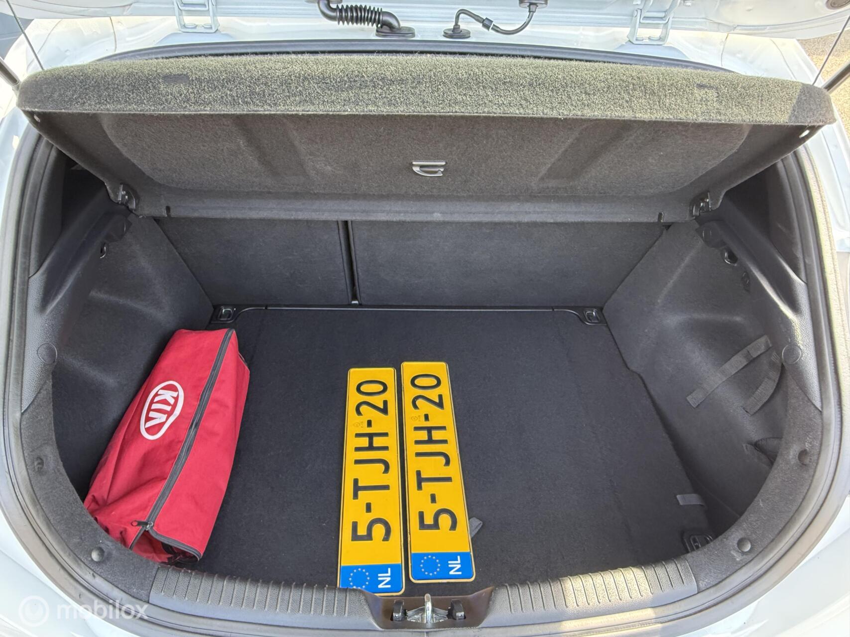 Foto van Kia Cee D