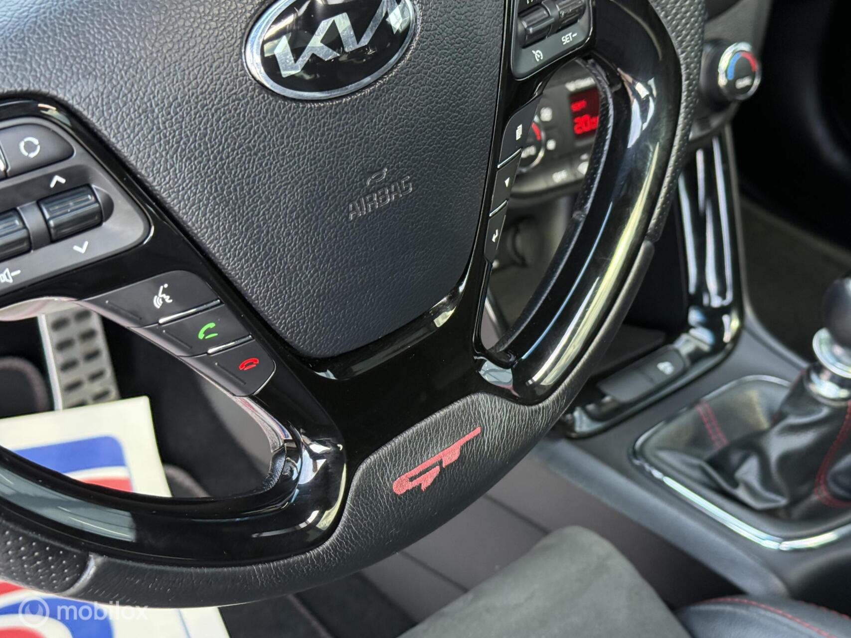 Foto van Kia Cee D