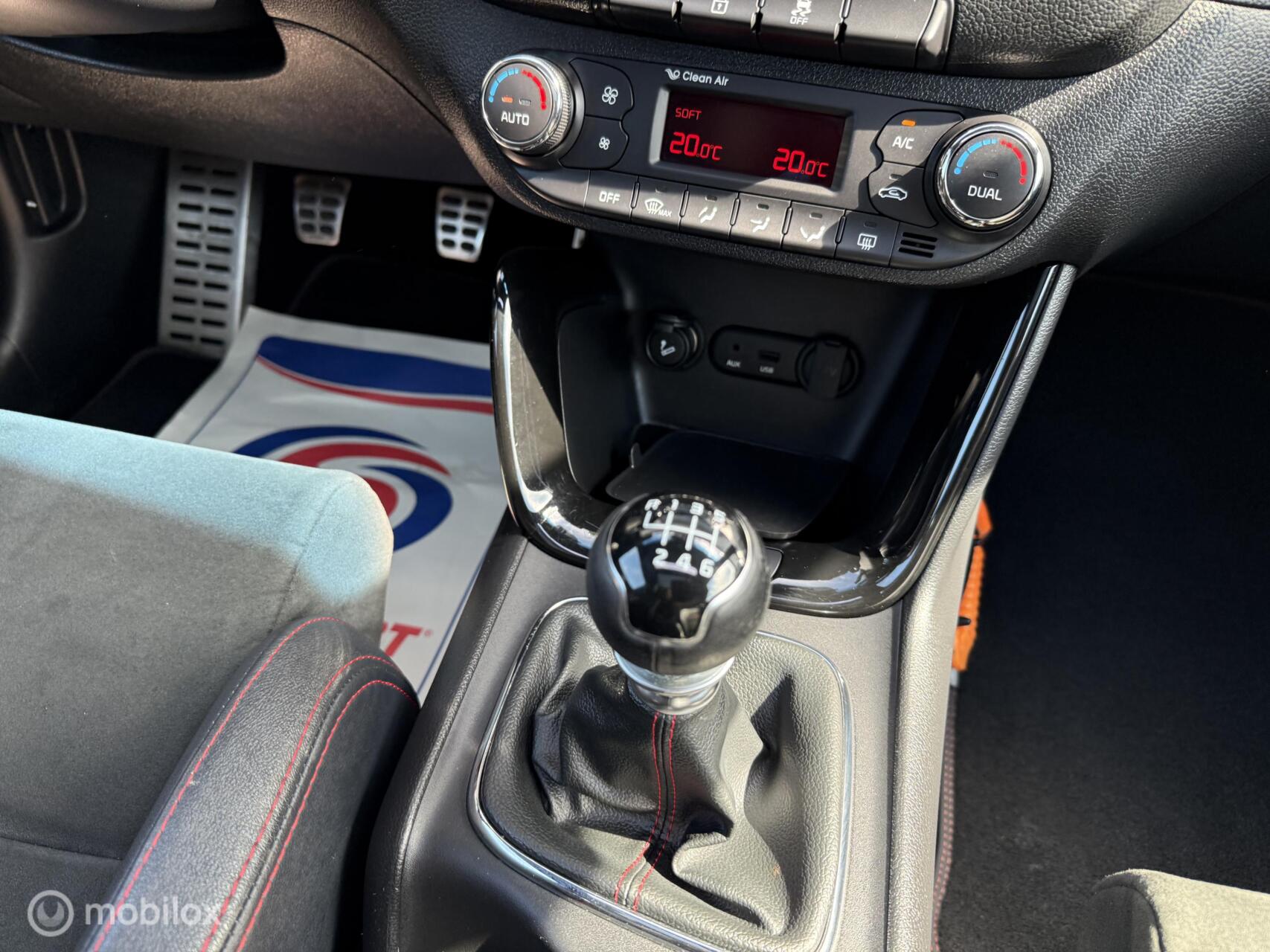 Foto van Kia Cee D