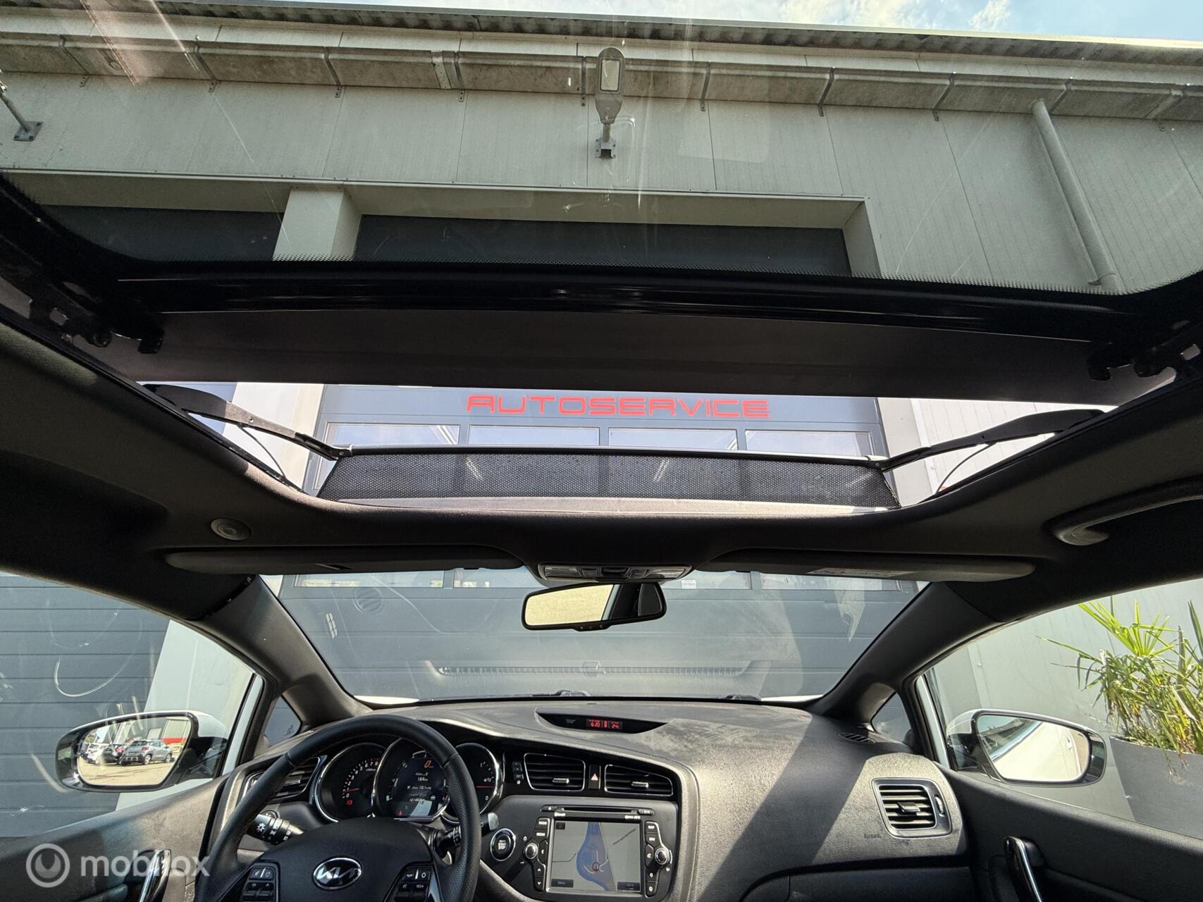 Foto van Kia Cee D