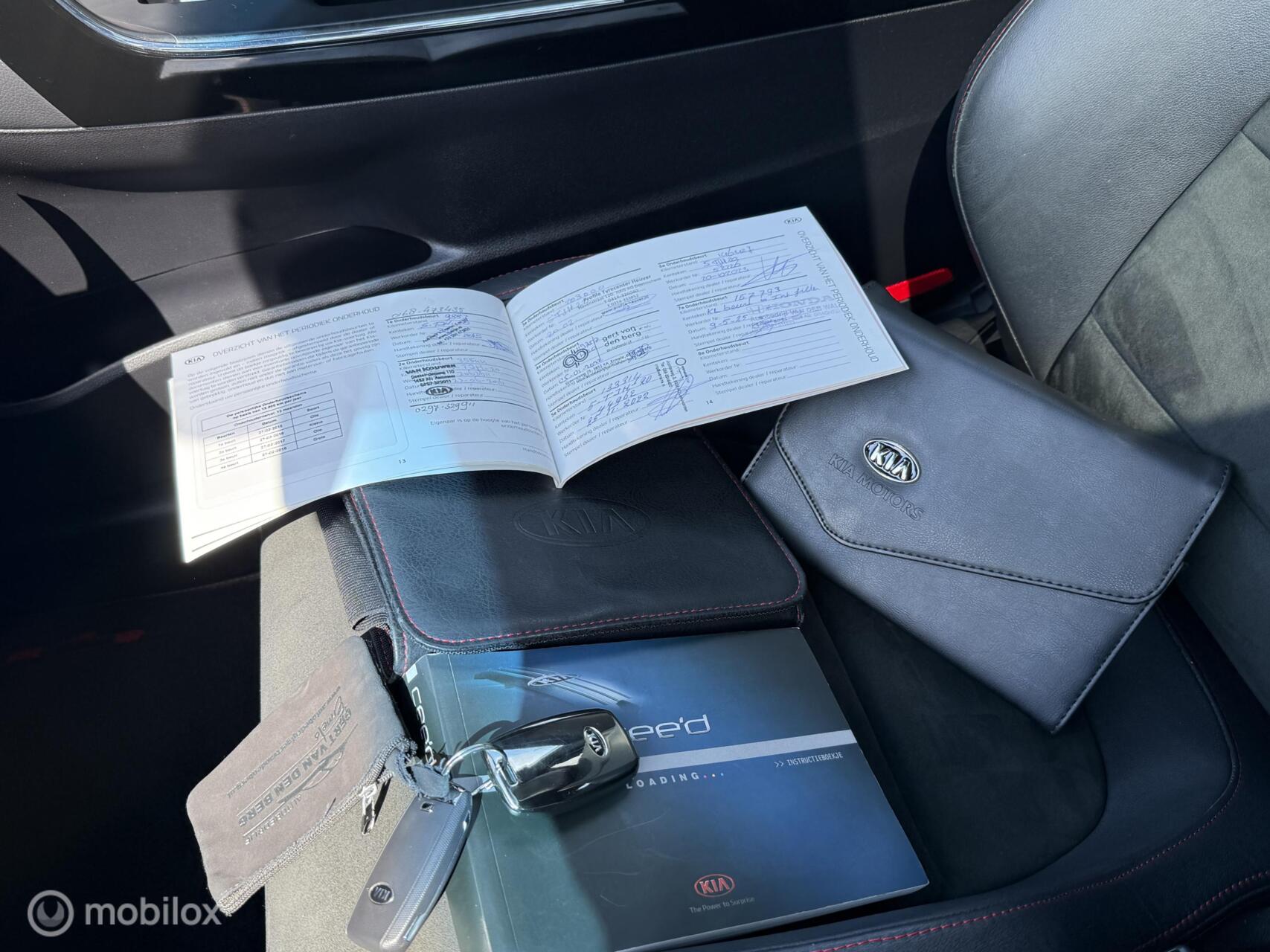 Foto van Kia Cee D