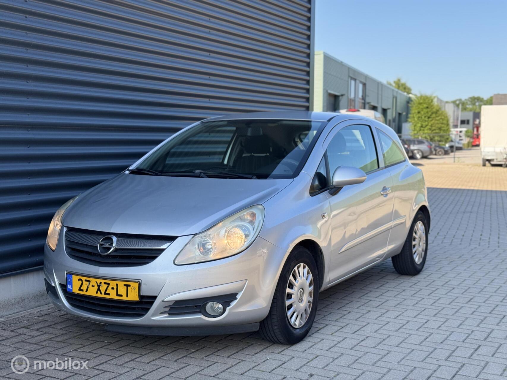 Opel Corsa 1.4-16V Business Sport / Airco / Trekhaak 2007 - voorkant