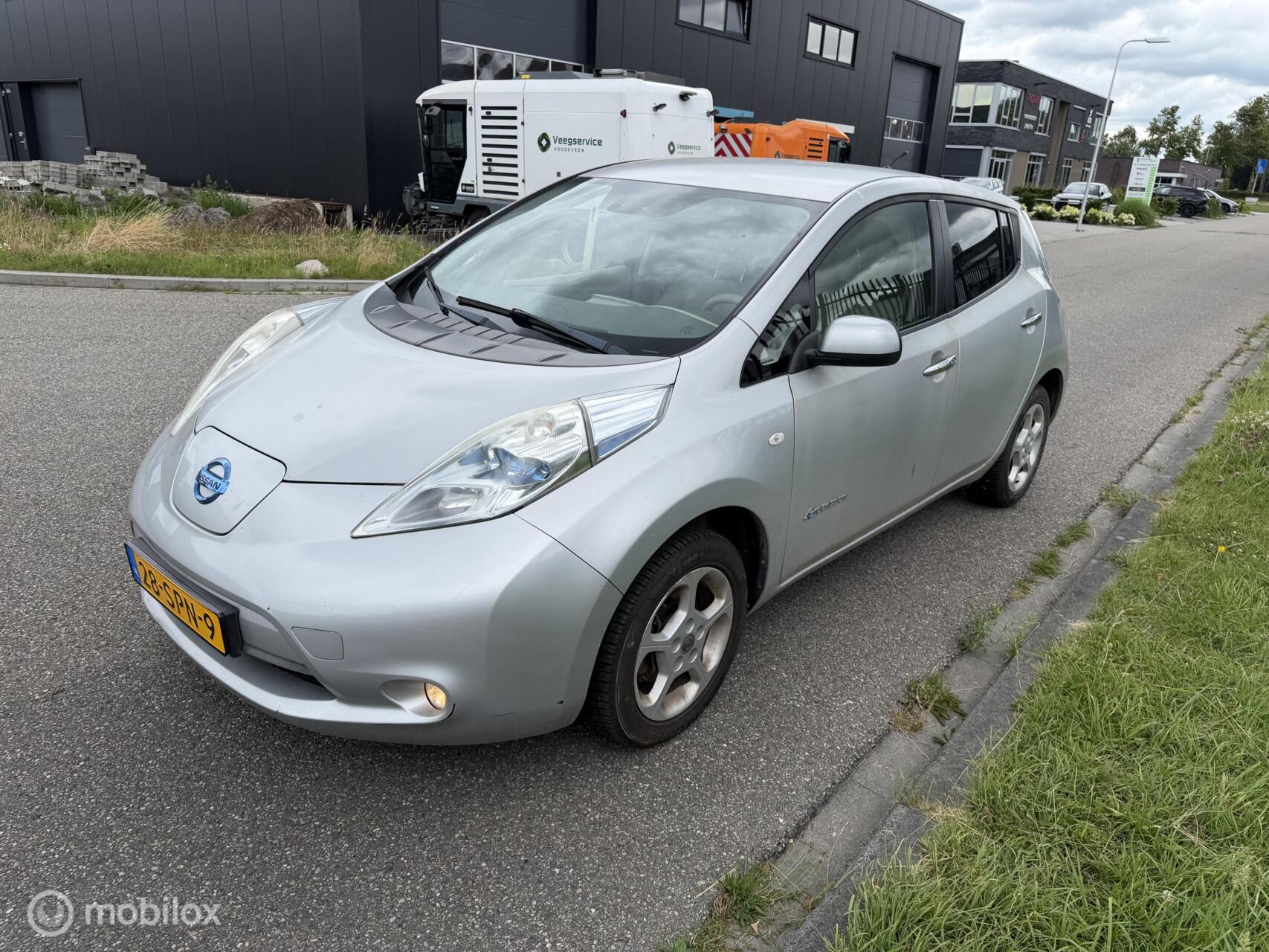 Nissan Nissan Leaf Base 24 kWh 2012 - voorkant