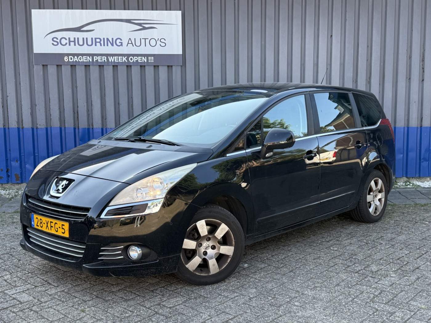 Peugeot 5008 1.6 THP 7p. Leer/Navi 2012 - voorkant