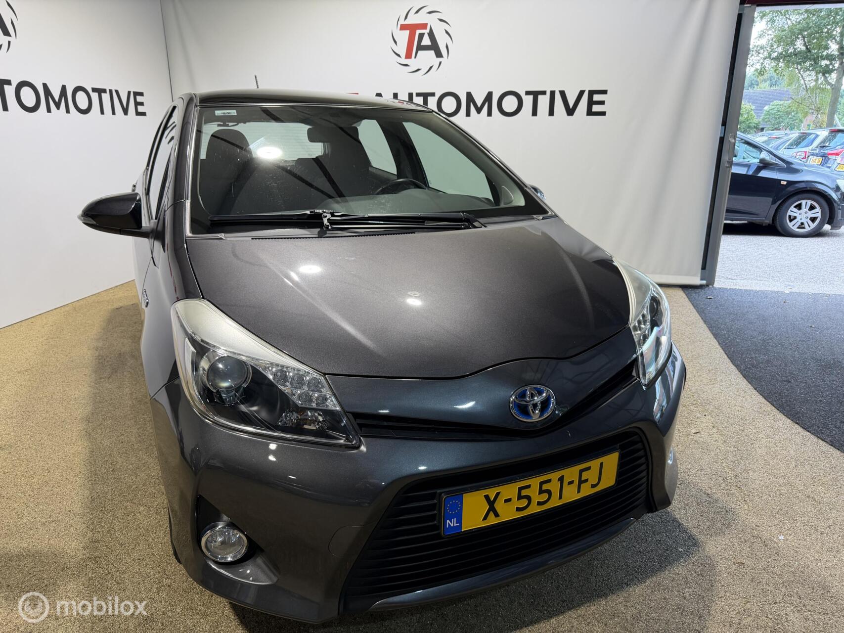 Foto van Toyota Toyota Yaris Hybrid
