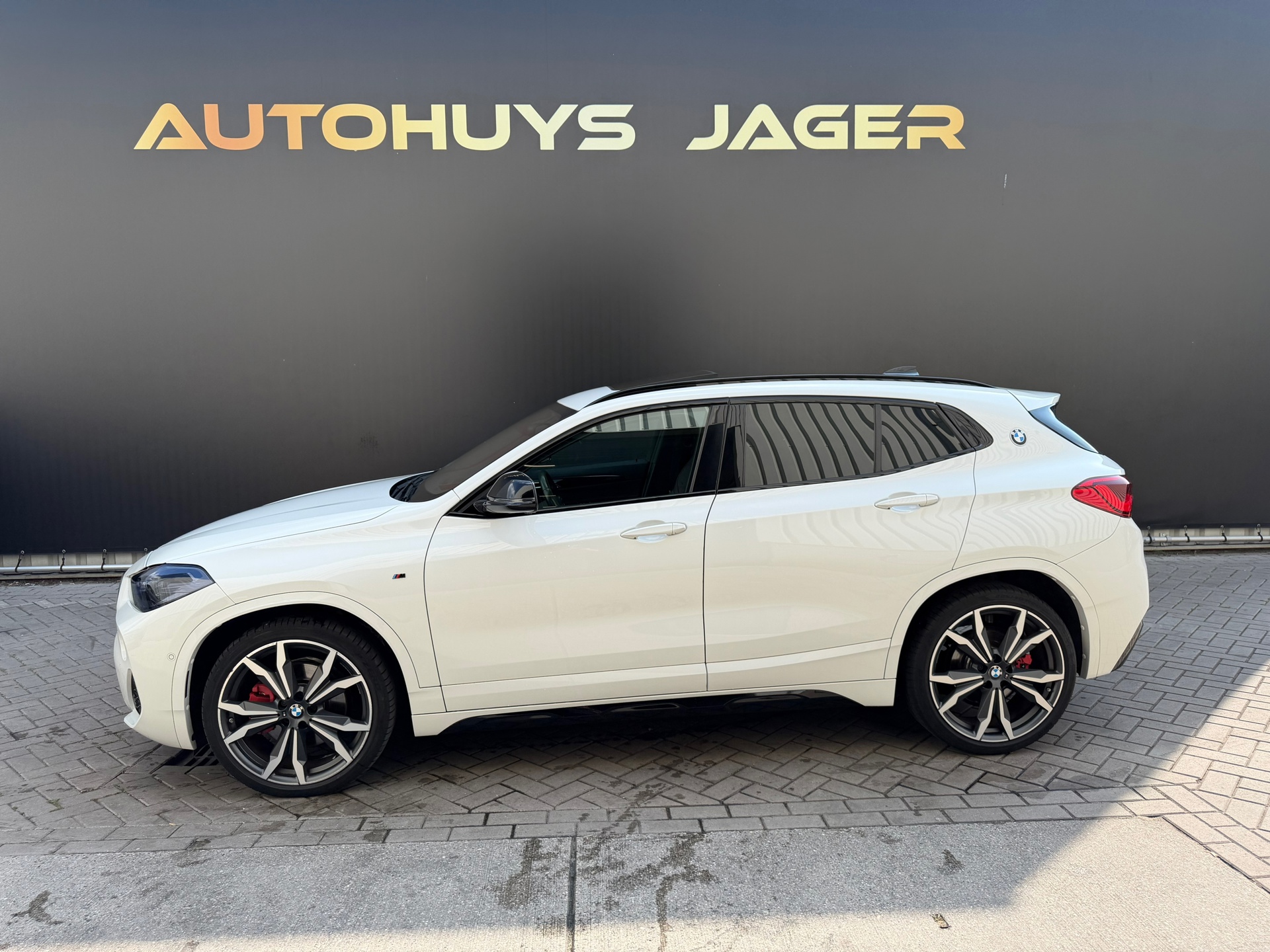 Foto van BMW X2 Sdrive20i