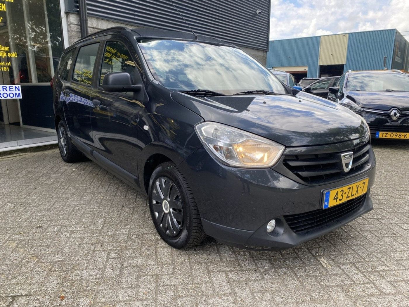 Foto van Dacia Lodgy