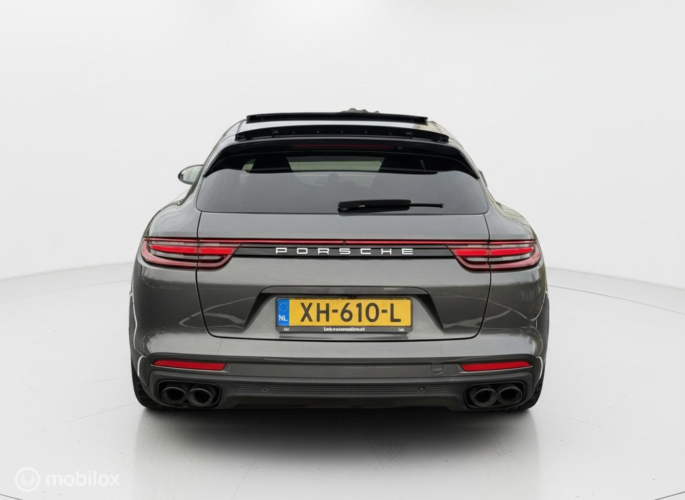 Foto van Porsche Panamera 4 E-hybrid