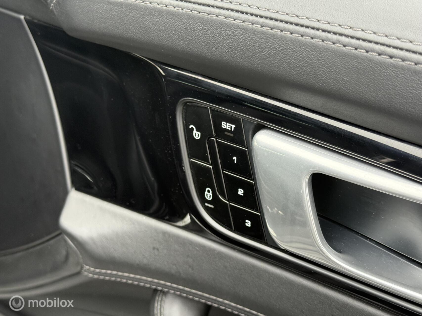 Foto van Porsche Panamera 4 E-hybrid